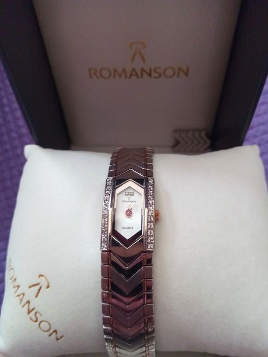 Наручные часы Romanson женские