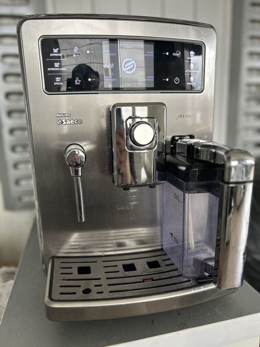 Кавомашина Philips Saeco Xelsis HD8944