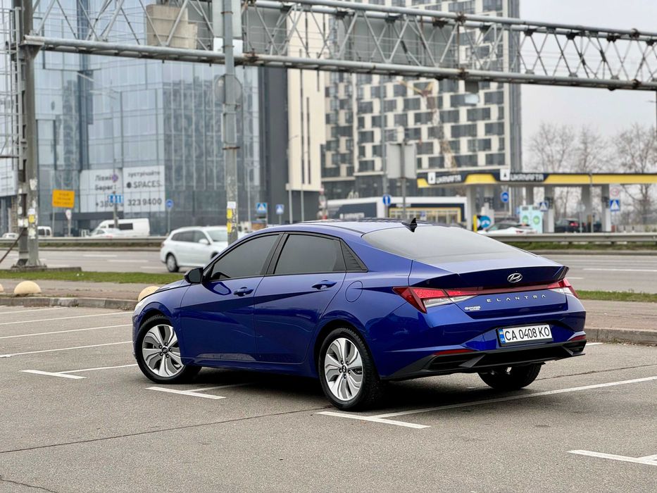 Hyundai Elantra 2021