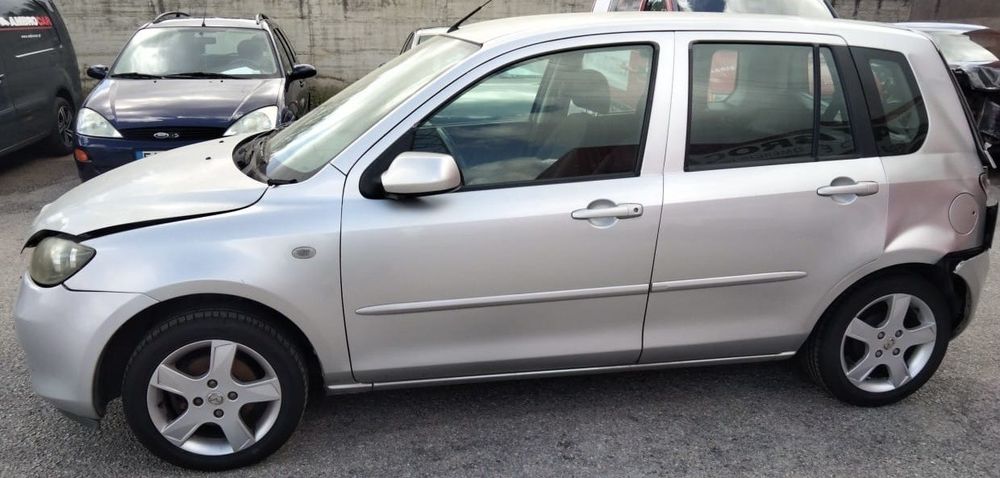 FAROLINS VENDIDOS MAZDA 2 (DY) 1.2I DE 2007 DISPONÍVEL PARA PEÇAS