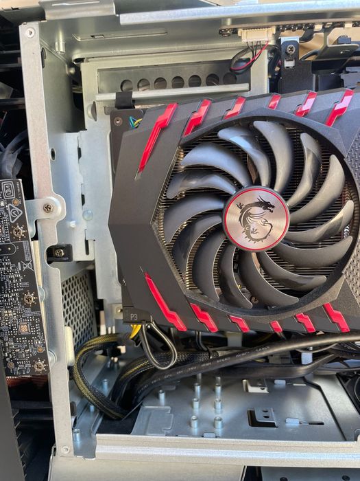 Desktop Gaming MSI Aegis 3