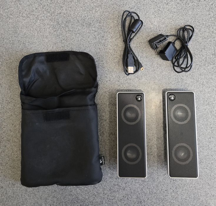 Акустическая система Logitech V10 Notebook Speakers (970194-0914)