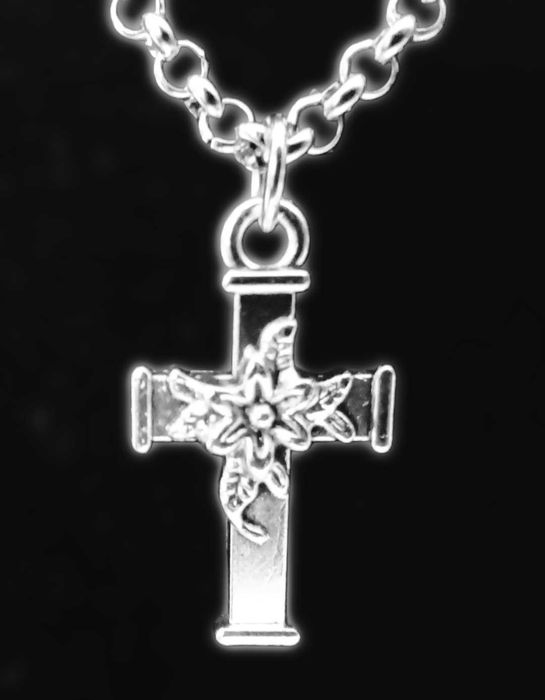 Prosty, delikatny łańcuszek ze stali chirurgicznej z Krzyżykiem. 55 cm