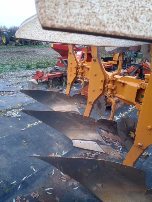 Pług obrorowy cztery skibowy Rumpstadt Vario