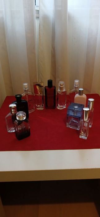 Frascos de perfume, vazios