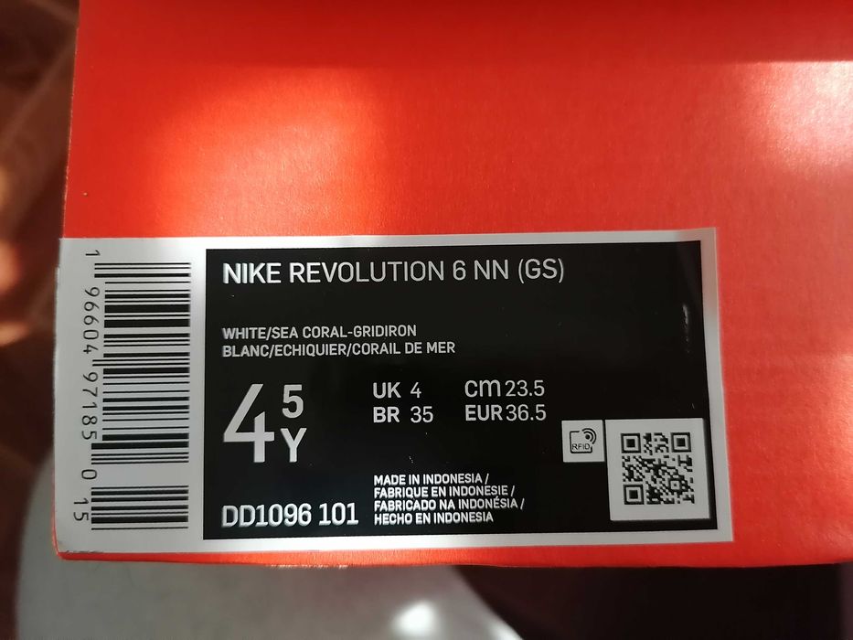 Sapatilha /ténis Nike revolution