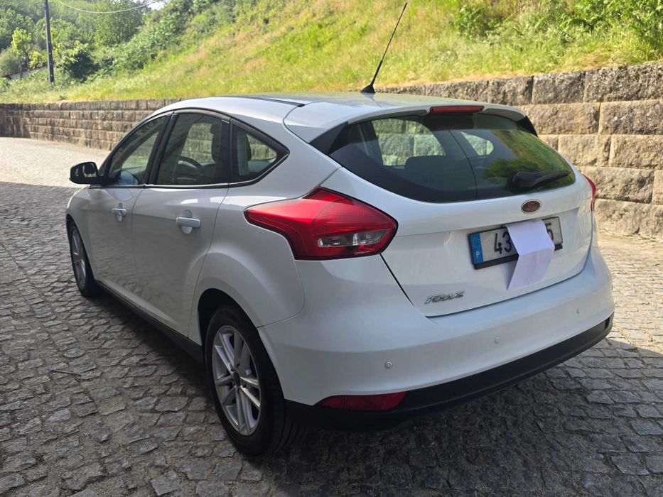 Ford Focus 1.5 tdci 120cv Trend+