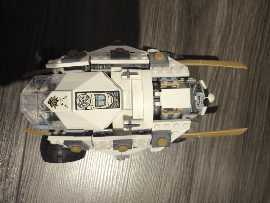 Ninjago 70588 Samochód Tytanowego Ninja