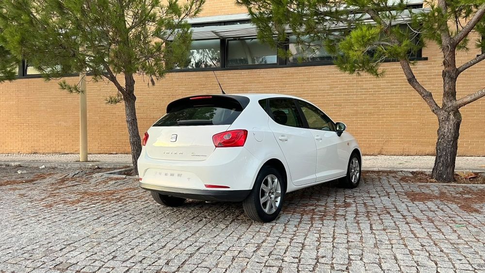 SEAT Ibiza 1.2 tdi — photo 3