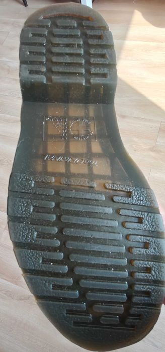 Glany Dr. Martens 1460 Pascal Warmwair Valor WP rozm. 40