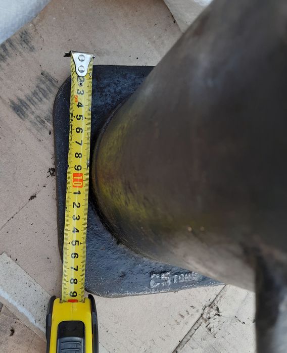 Домкрат мощный гидравлический на 25 тонн