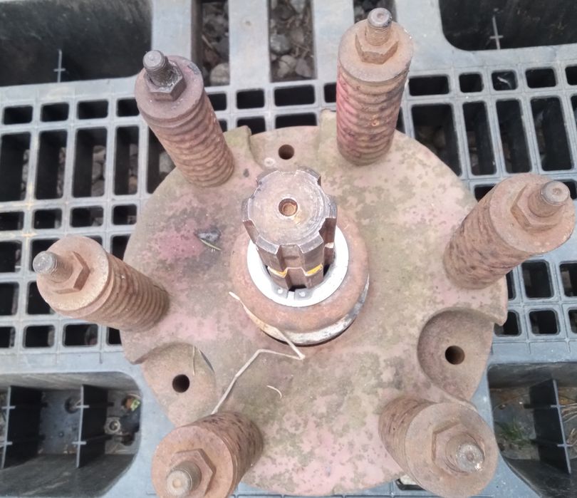 Sprzęgło wałka prasa kostkującą Sipma Z-224 / 1  WOM