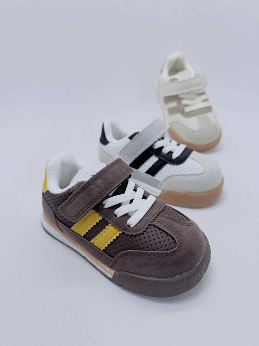 Взуття кросівки для хлопчиків