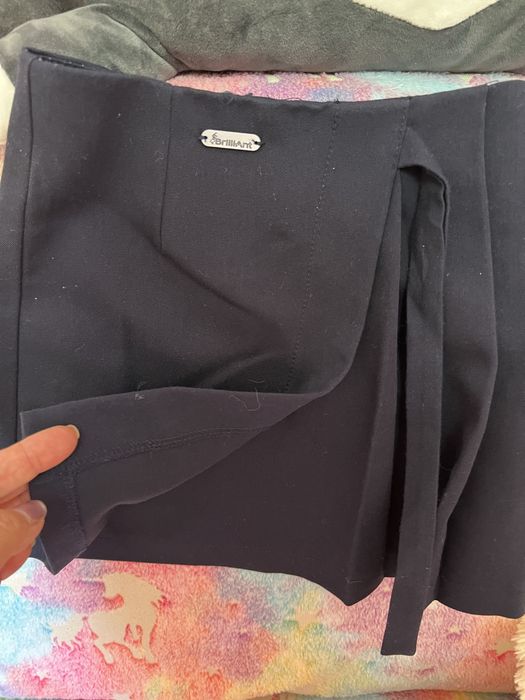 Спідники  до школи для дівчинки 116-128  Zara  з екошкіри та інші