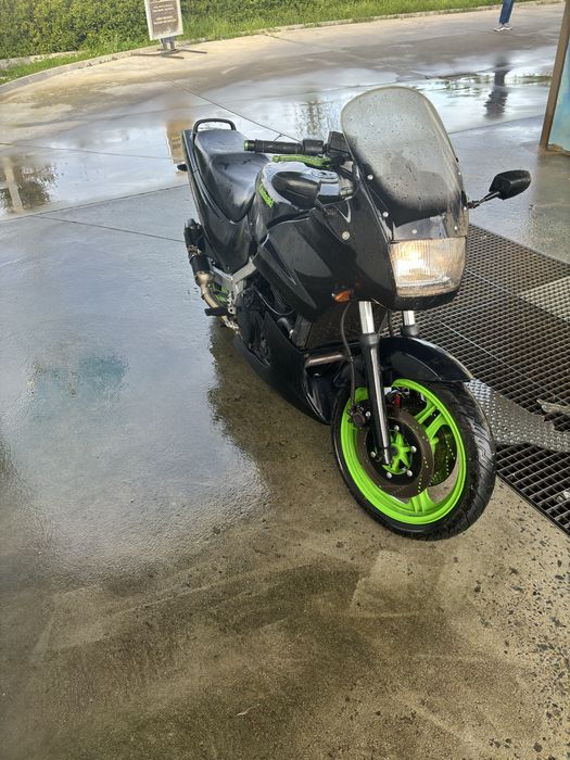 Vendo kawasaki  GPZ500  de 1994