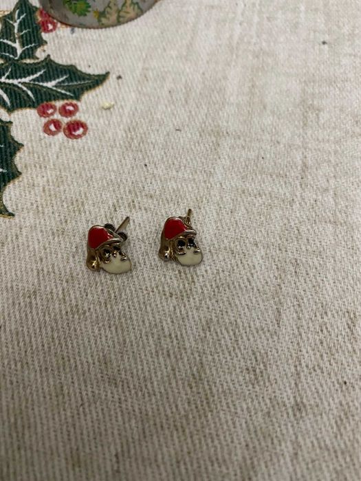 brincos pequenos de pai natal