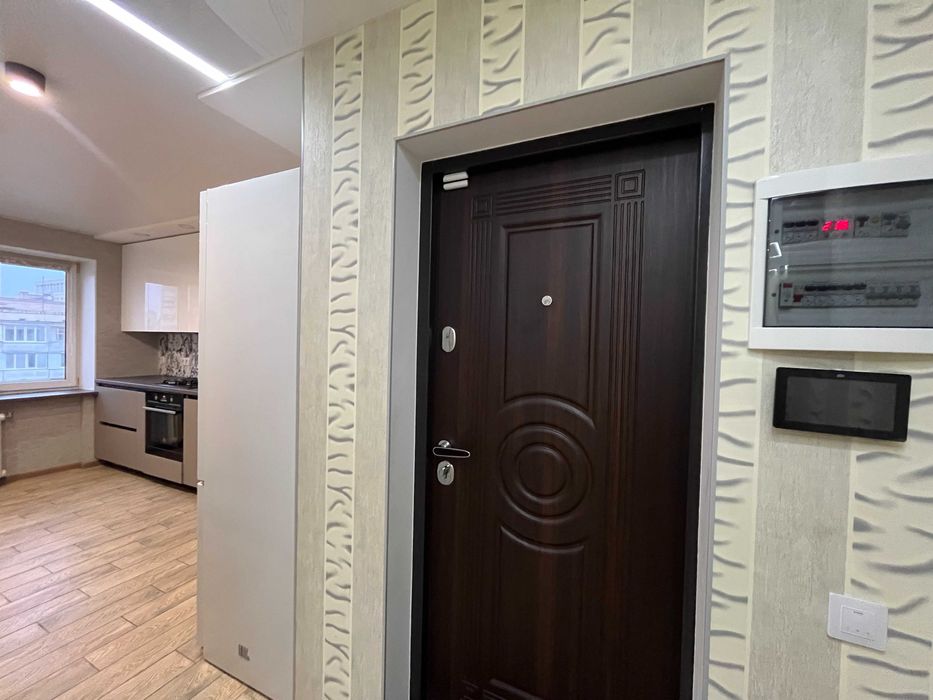 4-кімнатна квартира 80 м2 з новим ремонтом | метро Житомирська