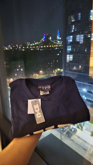 T-shirt  NYPD oficial (nova com etiqueta)