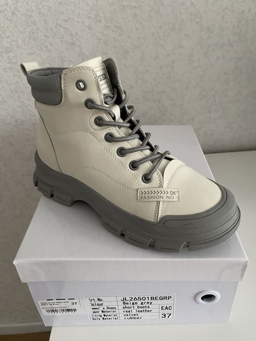 Жіночі демісезонні високі кросівки (напівчеревики)