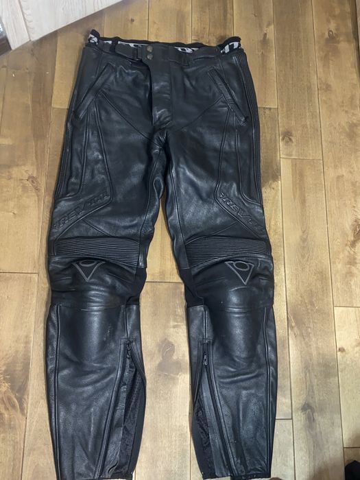 Мотоштани Revit шкіряні з захистом
