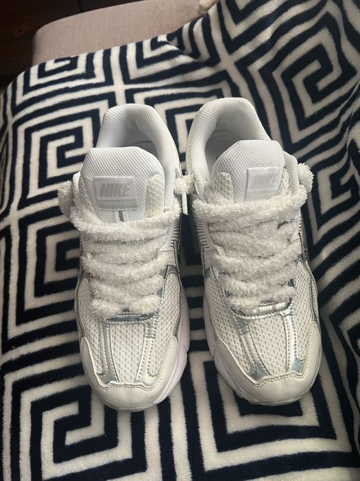 Nike vomero 5494165106539909121