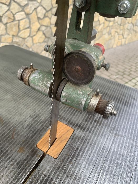 Piła przecinarka taśmowa do drewna banzega SIPA centauro 50 cm 380v