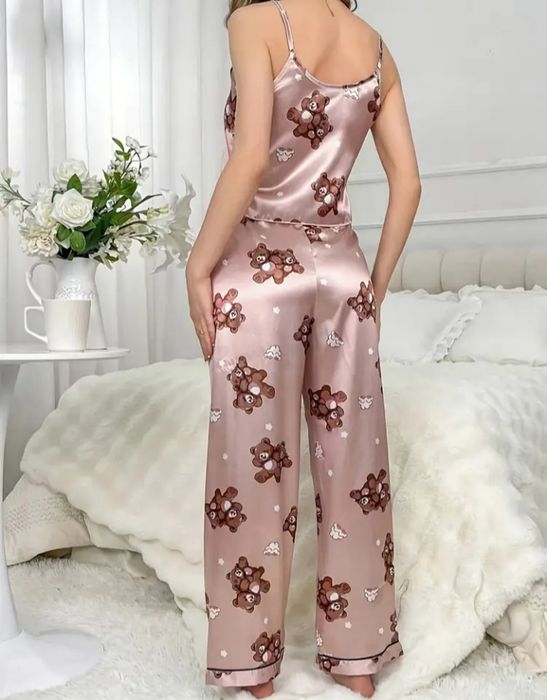 Жіночі піжами різні