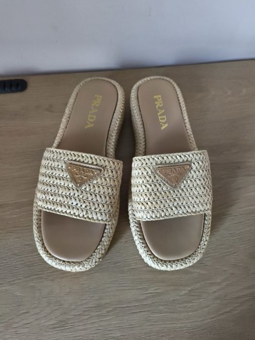 Шльопанці Prada жіночі