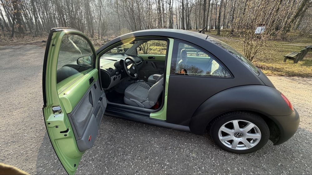 Volkswagen New Beetle