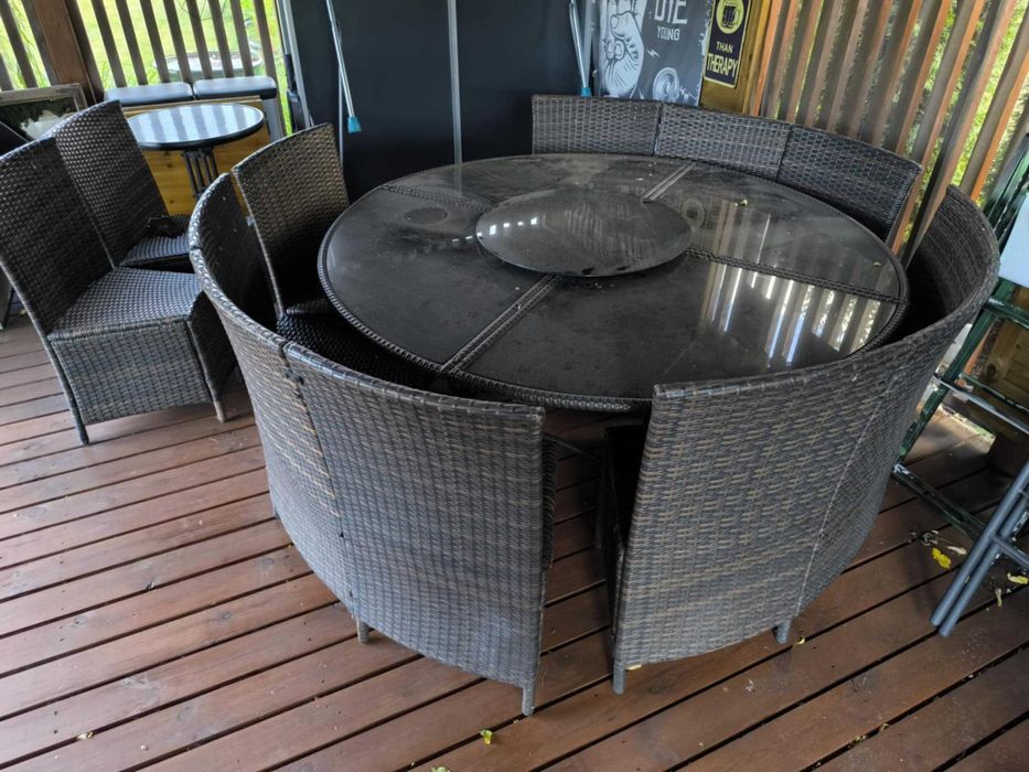 zestaw mebli ogrodowych