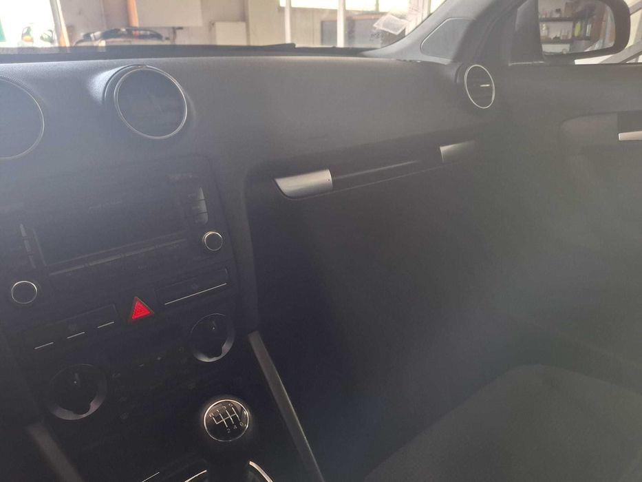 Vendo  AUDI A3 1.6 Gasolina