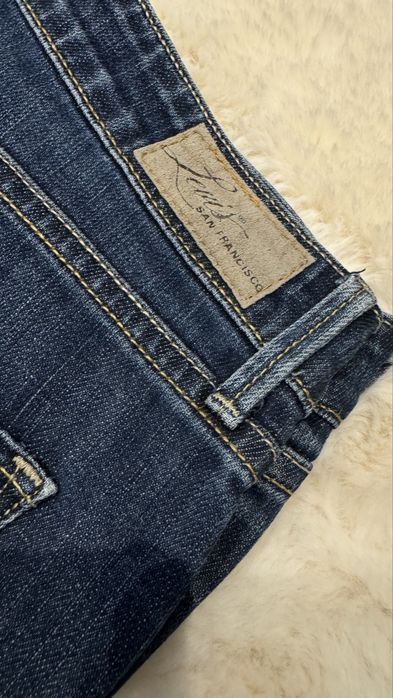 Levi’s Demi Curve 28x34 – Classic Straight Leg Jeans