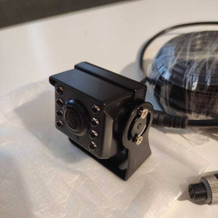 Kamera AHD 4PIN noktowizyjna + kabel połączeniowy do kamery 4PIN