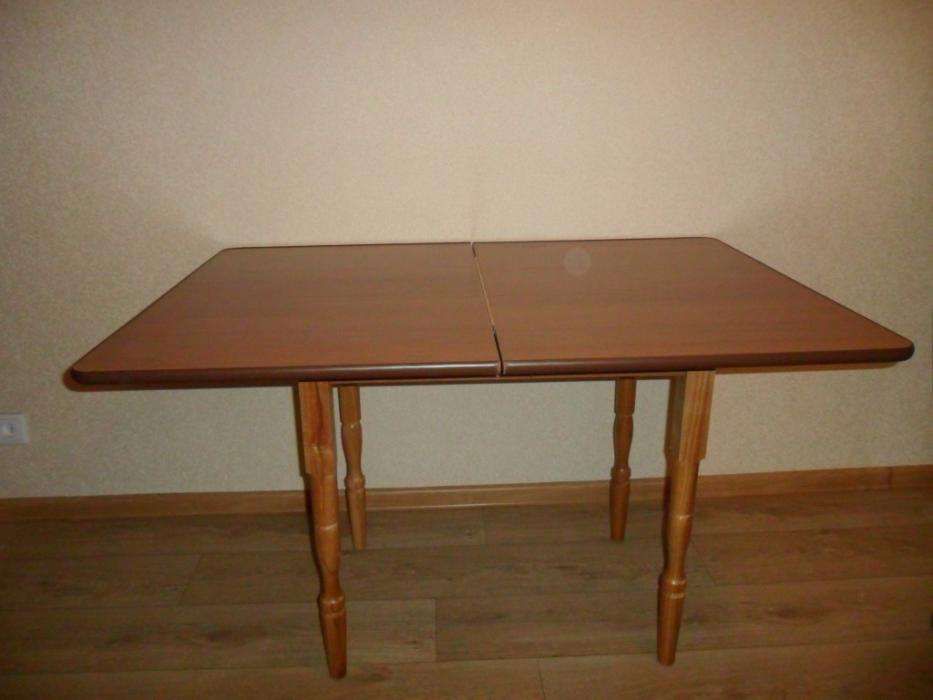 Стол кухонный, раскладной, табуреты