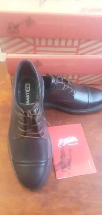 Мужские кожаные туфли