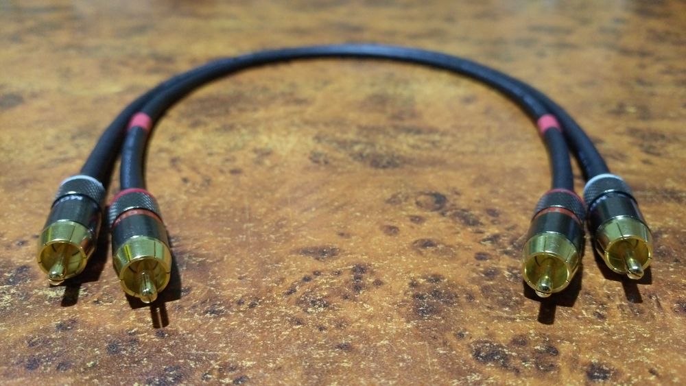 Hi-Fi межблочный кабель 2RCA/2RCA MOGAMI W2534 направленный экран