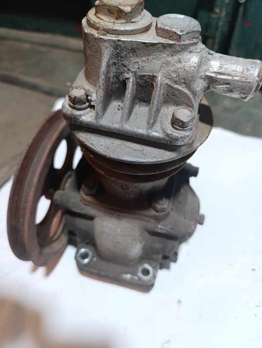 Компрессор ГАЗ-66, ПАЗ-3205, ЮМЗ-6, БОГДАН, Д-65 старого образца