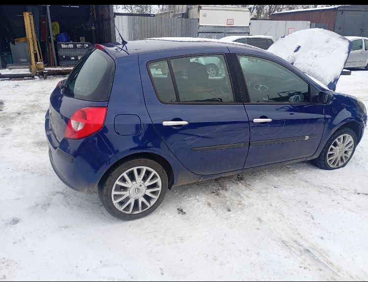 Cześci Renault Clio 3 1.6b 2005 r  z(4/26)