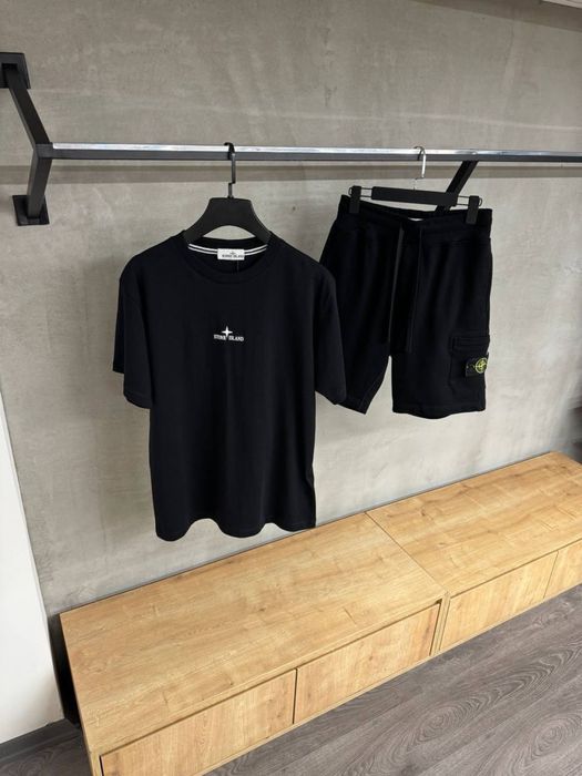 Чоловічий костюм stone island з шортами