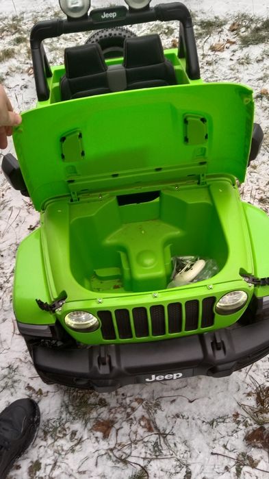 Дитячий електромобіль ,подарунок