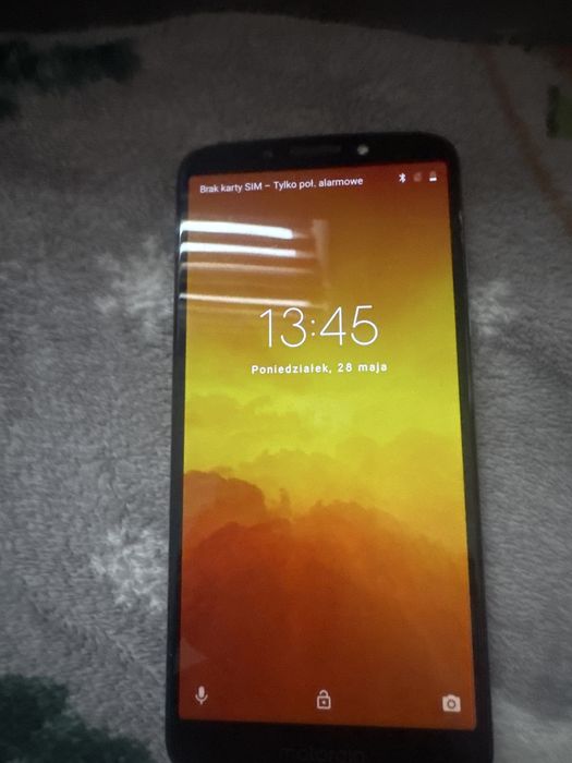 Motorola e5 uzywana w pelni sprawna