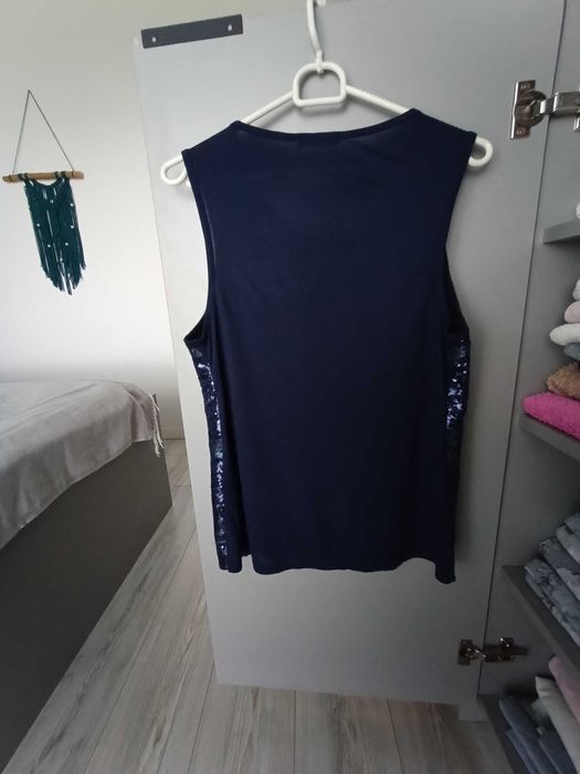 Granatowa bluzka top Orsay r. 38 – cekiny, idealna na imprezę