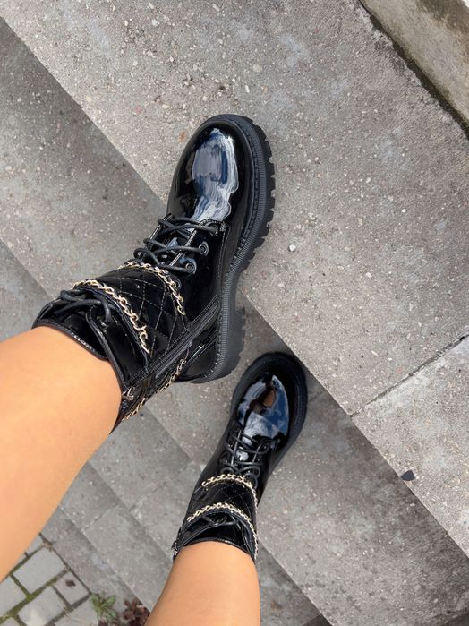 36 Sklep Nowe botki damskie lakierowane SE227-1