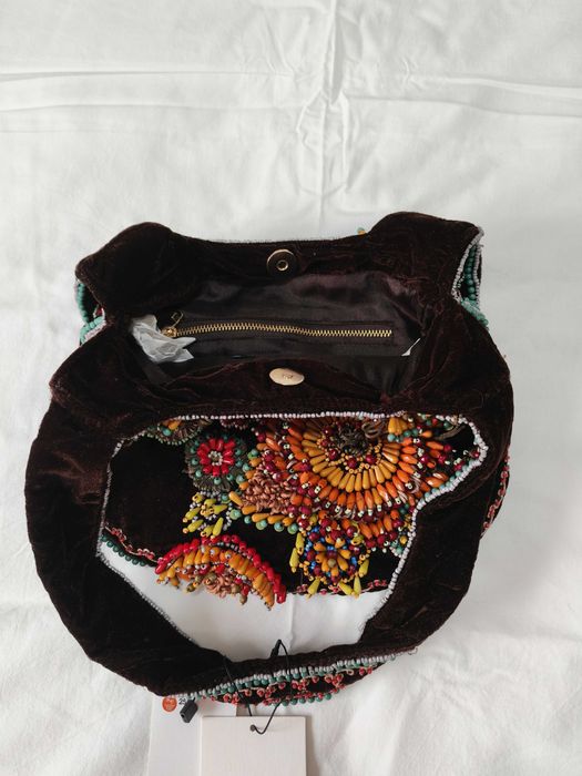 Zara mala com missangas e bordados