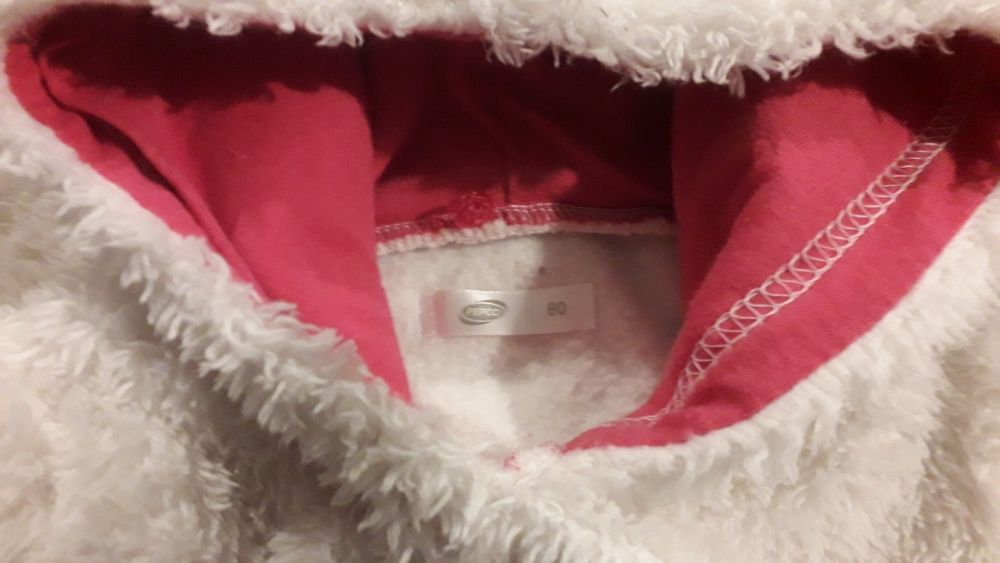 Bluzka - kangurek dla dziewczynki rozm. 80