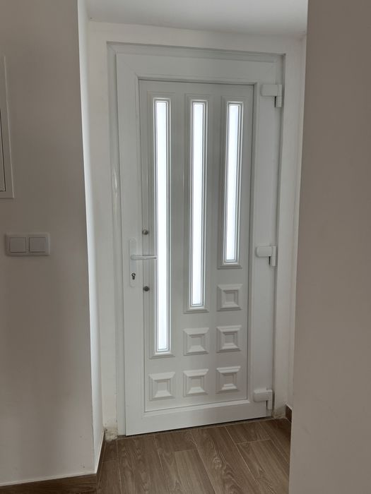 Portas em PVC ou aluminio