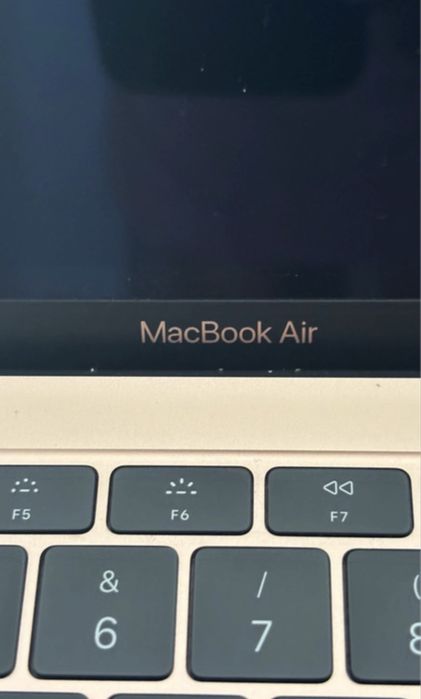 MacBook Air 13" Retina