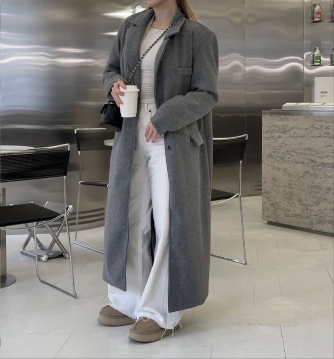 Пальто сіре нове