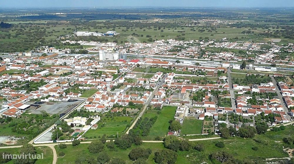 3-hectare plot in Ermidas do Sado with potential for 90 apartments...