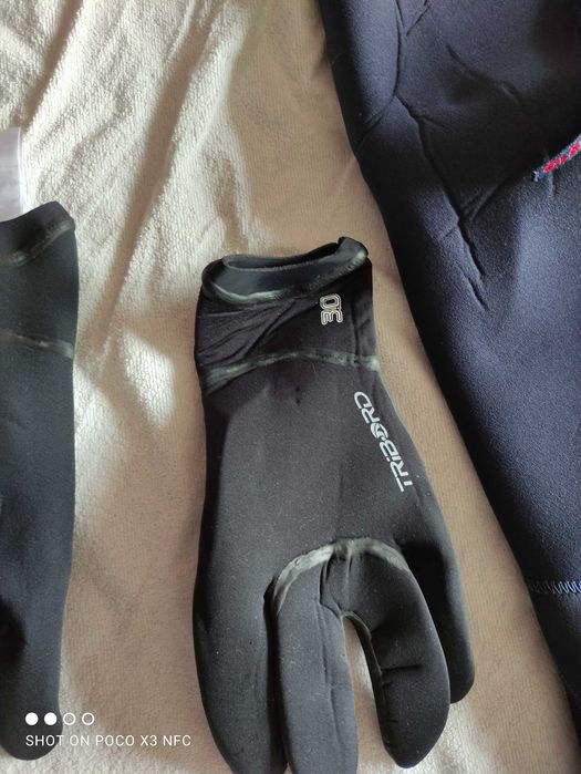 Fato de mergulho64739971744131122